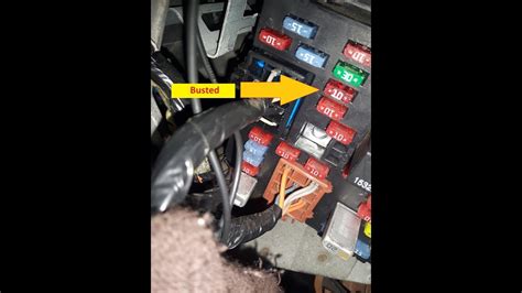 2005 silverado electric fan fuse box|2005 Silverado heated seat fuse.